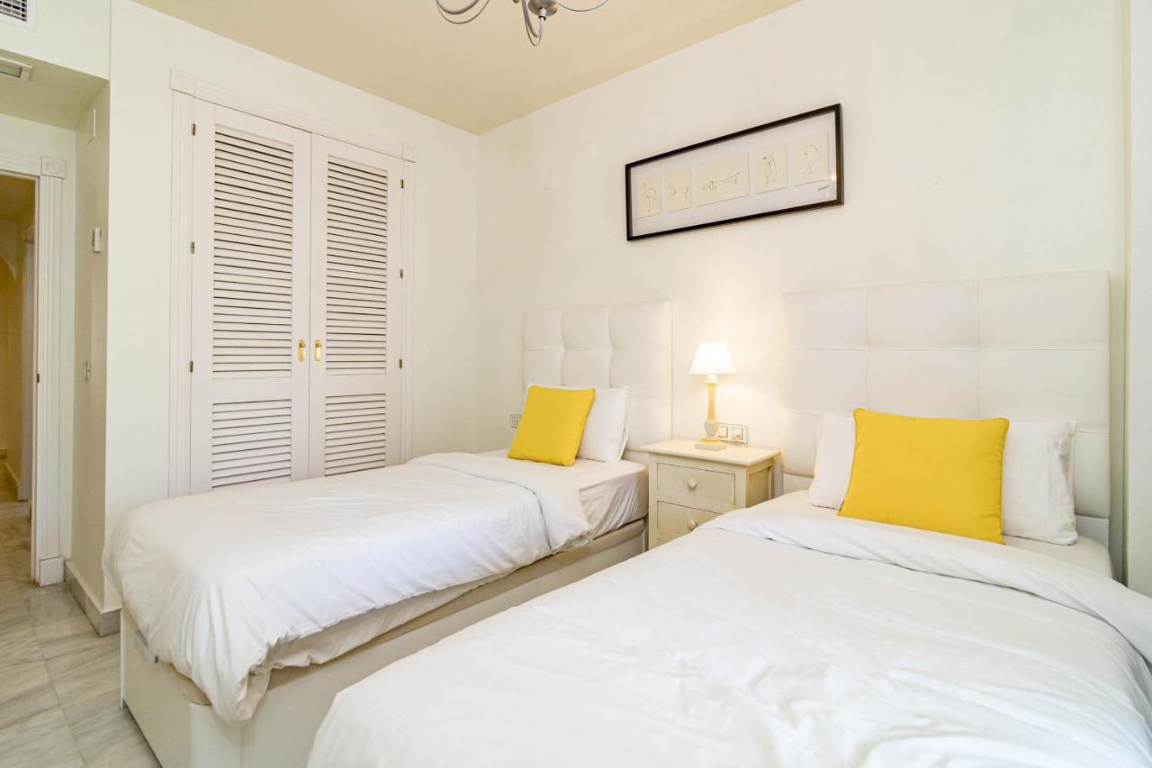 Ade10- Front Line San Pedro By Roomservices Marbella